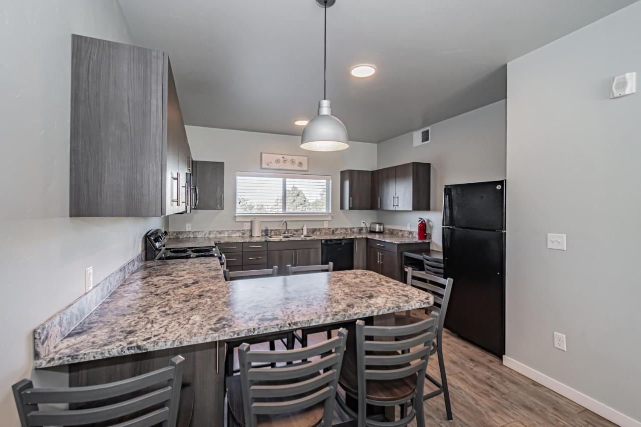 Bringham'S Mill Apartments Perfect For Groups Full Kitchen Gym And Free Parking Rexburg Exterior photo